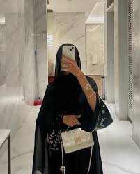 سارة القحطاني